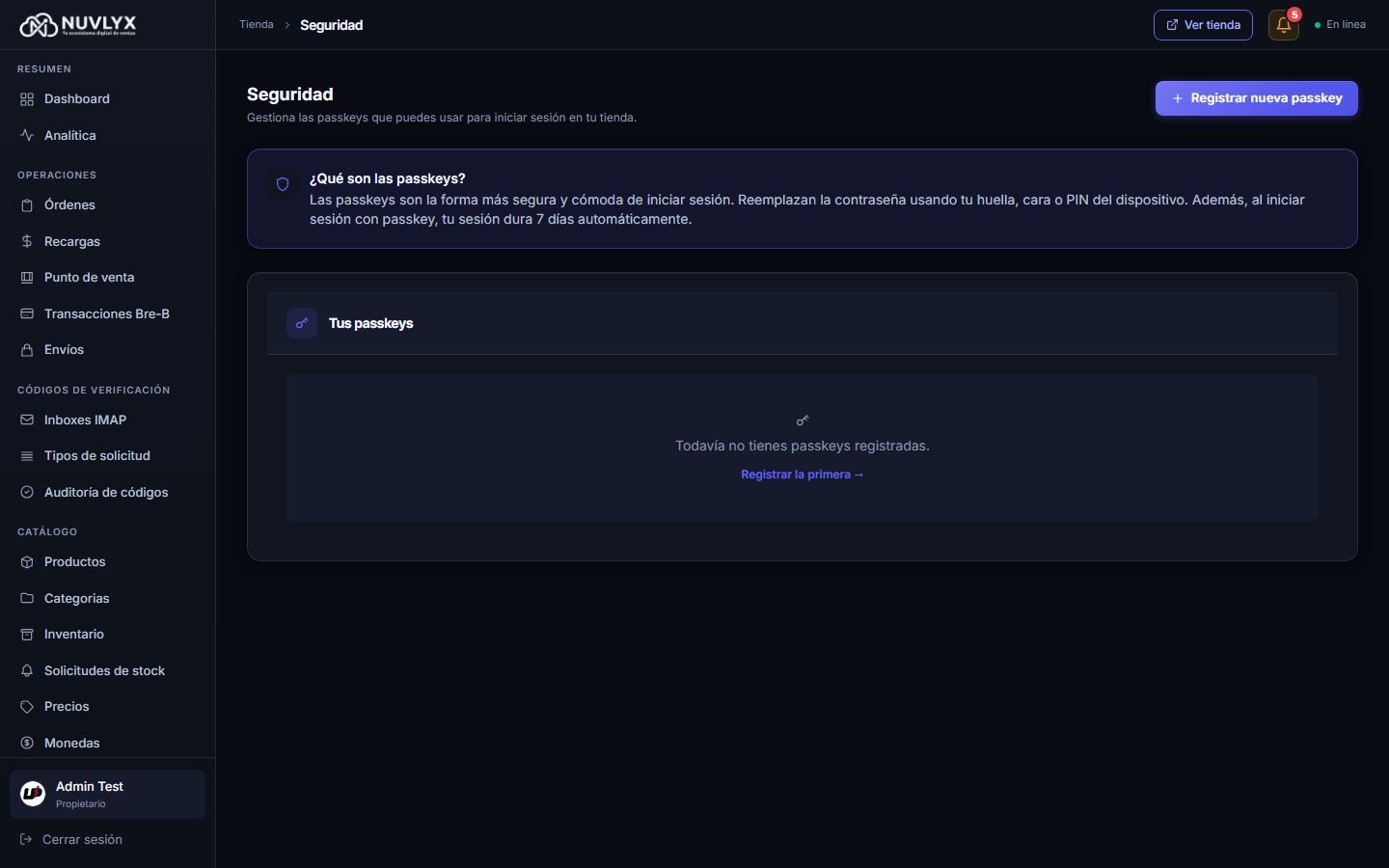 Pantalla Seguridad con el botón Registrar nueva passkey y la lista Tus passkeys vacía